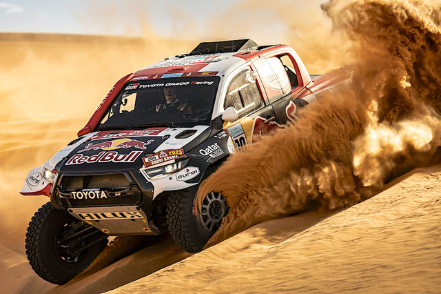 【ダカール・ラリー】2023、TOYOTA GAZOO Racingが3台体制で連覇に挑む 画像