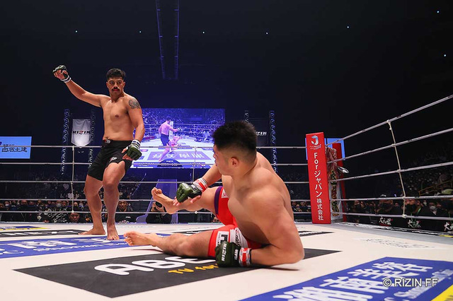 【RIZIN.40】スダリオ剛、豪腕タファの“ハンマーフック”に屈辱の1ラウンド1分38秒負け 画像