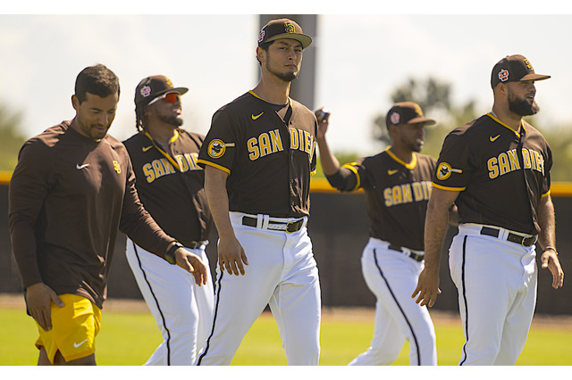 【MLB】ダルビッシュ有、WBC王者としてチーム復帰、盛大な祝福と歓迎を受ける　「素晴らしい経験だった」 画像