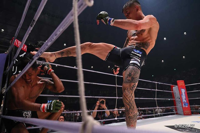 【RIZIN.41】萩原恭平、“崖っぷち”同士の消耗戦で勝利 平本蓮に「お前もちゃんと勝てよ、次」とエール 画像