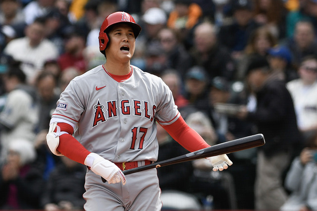 【MLB】大谷翔平、二刀流躍動で初勝利もピッチクロックの“被害者”に…　初めて1試合中に投打で宣告受ける 画像