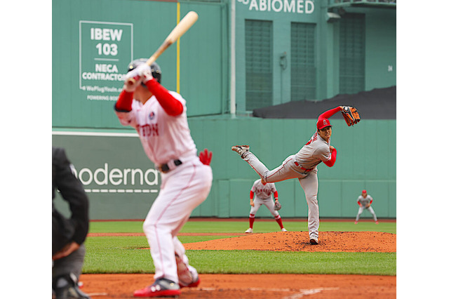 【MLB】吉田正尚はWBCの輝きを取り戻すか、侍ジャパン対決は大谷翔平の前に空振り三振　 画像