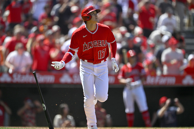 【MLB】大谷翔平、5試合ぶりの“復活”5号はウォード、トラウトとの3者連続本塁打　右中間への173キロライナー放つ 画像