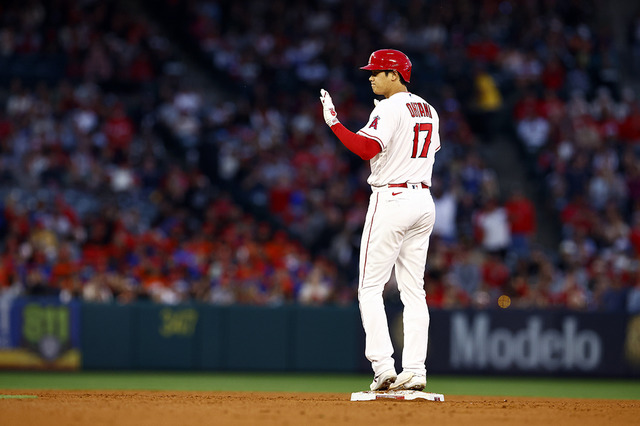 【MLB】大谷翔平、右手一本で161キロ技ありタイムリー二塁打　「いかに力強いかだ」と実況も感心しきり 画像