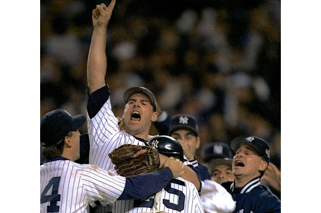 【MLB】ナンバーワン・ポーズに兜や金色のダンベル……今昔の野球パフォーマンスについて考える 画像