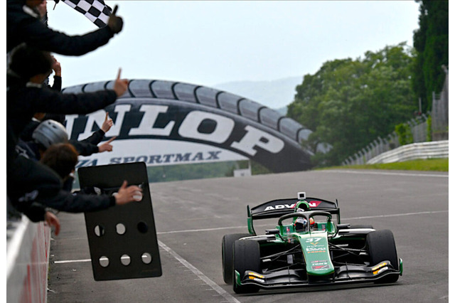 【スーパーフォーミュラ】第5戦　宮田莉朋が2勝目を挙げランキング首位に　野尻智紀、ローソンとの三つ巴の戦いは続く 画像