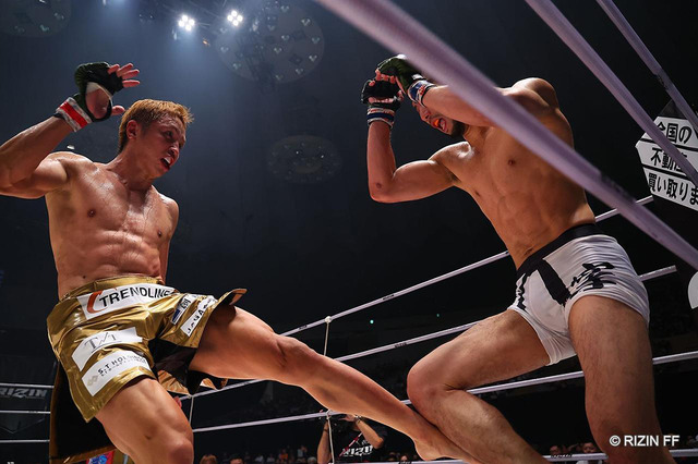 【RIZIN.43】元K-1王者・久保優太、“極真世界2位”との死闘制す　試合後はチャンピオン宣言「見下してた奴ら絶対見返してやる」 画像