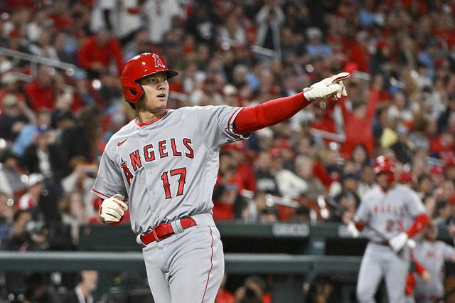 【MLB】大谷翔平、先発全員マルチならずも適時打で打撃2冠 エ軍は28安打で球団新25得点の“歴史的大勝” 画像