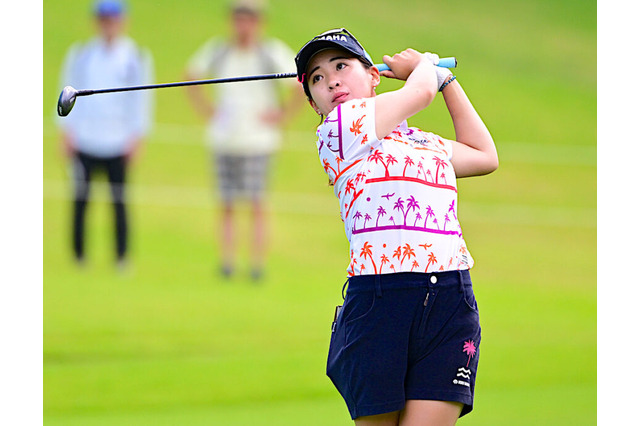 【女子ゴルフ】永井花奈が単独首位に浮上、1打差2位に桑木志帆　資生堂レディスオープン2日目 画像