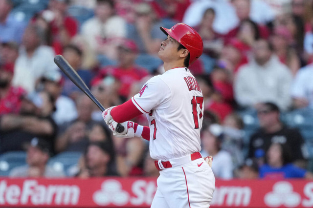 【MLB】大谷翔平、驚愕の自身最長150メートルで30号達成　6歩の“確信歩き”に公式SNSも「信じられない」と注目 画像