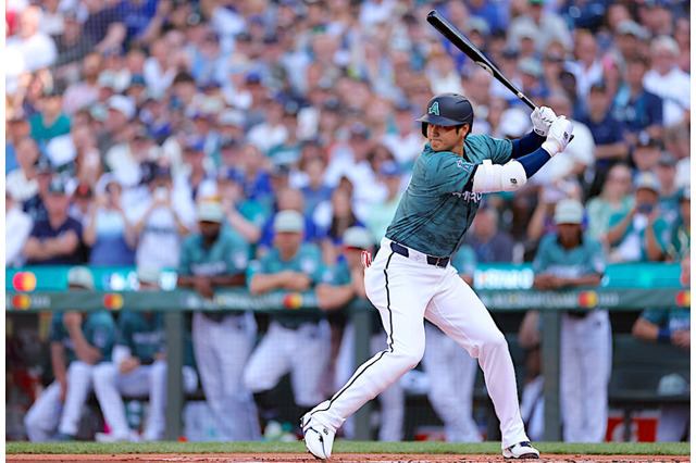 【MLBオールスター2023】大谷翔平、1日限りのグリーンユニで現地インタビューに登場　「お気に入りの選手は…」 画像