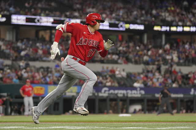 【MLB】“歩かせても怖い男”大谷翔平、2四球2得点で今季12個目の盗塁マーク チャンスメークでエ軍連勝に貢献 画像