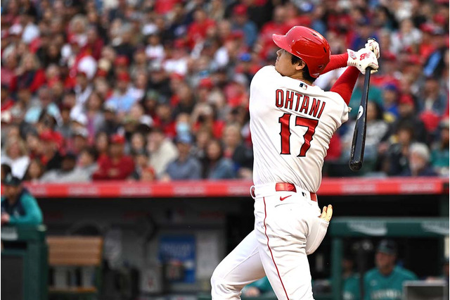 【MLB】「ど真ん中を振らない」大谷翔平が掴んだ本塁打王 “絶好球必打”で三冠も射程圏内に 画像