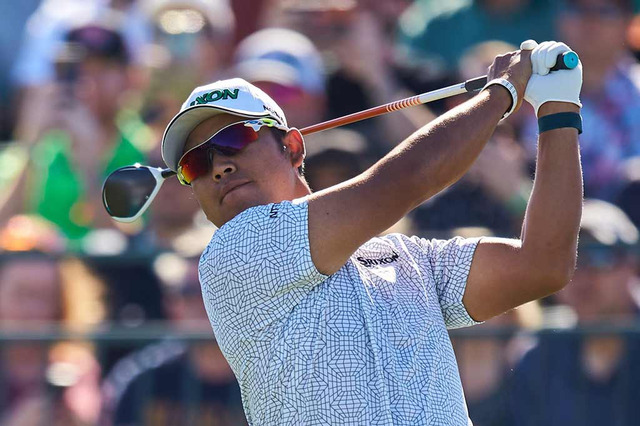 打倒ケプカなるか…松山英樹、日米‟不死鳥”対決制しダンロップフェニックス2勝目へ 画像