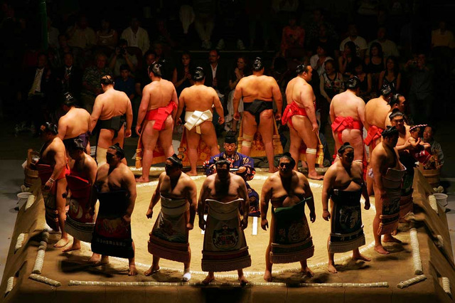 【大相撲初場所2024】「不戦勝」で優勝争いは照ノ富士・霧島・琴ノ若に　13日目「神回避」の宇良は…… 画像