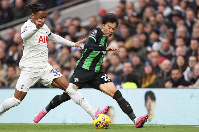 三笘薫、英メディアが7点の高評価で“復帰”を歓迎　代表帰りのトッテナム戦で躍動「別の日ならゴールやアシストを決めた」【プレミアリーグ】 画像