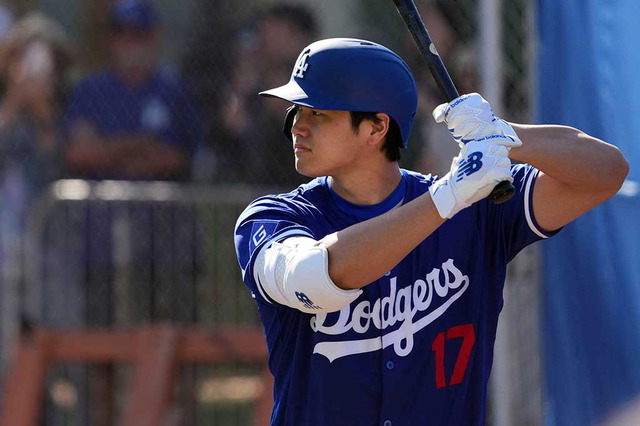 【MLB】「伝説が今始まる……」大谷翔平のOP戦デビューに、国内外から熱視線 エ軍同僚との再会にも期待 画像