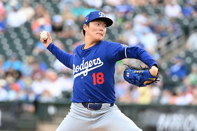 【MLB】メジャー適応へ奮闘中の山本由伸が愛される理由とは…… 「ヨシノブが好きだよ。彼はよく笑うから」指揮官、同僚の見解一致 画像
