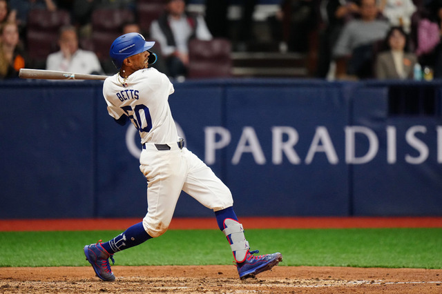 【MLB】ベッツが本塁打含む猛打賞で「サイクル王手」 両チーム“5回まで25安打”の壮絶な殴り合い続く 画像