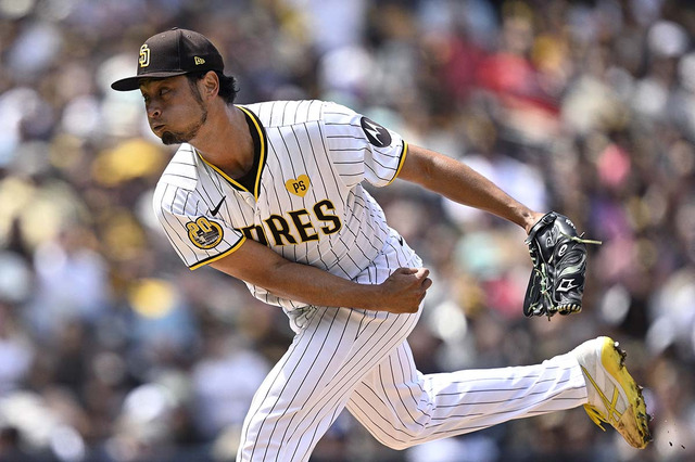【MLB】「三振狙っていきました」ダルビッシュ有、本拠地開幕戦は6回途中7奪三振1失点の好投 松井裕樹がメジャー初白星 画像