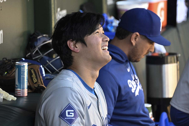 【MLB】「味方でよかった」猛打賞の大谷翔平を同僚左腕パクストンが絶賛　白星呼び込む一発に「本当に凄いよ」 画像