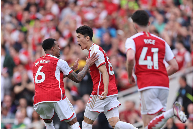 大一番で同点弾の冨安健洋は「最も脅威的な攻撃陣」、強烈ミドルの鎌田大地は「最高のパフォーマンス」 　海外リーグ日本選手評価まとめ【5月17日～19日】 画像