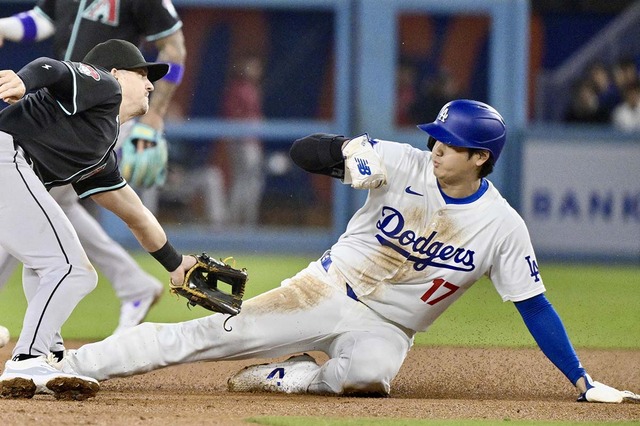 【MLB】大谷翔平、打って走ってまた破けた　2盗塁の“激走”でユニフォームがボロボロ…… 画像