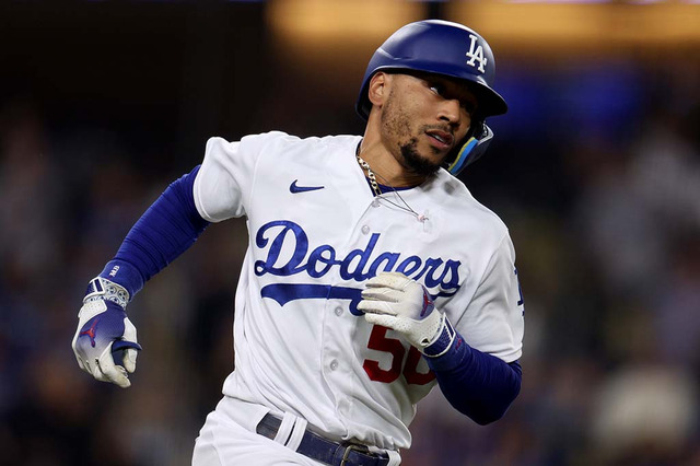 【MLB】ベッツを二塁に戻すために……「ドジャースはビシェットを獲得すべきか」専門メディアが緊急アンケート　結果は「YES」が優勢 画像