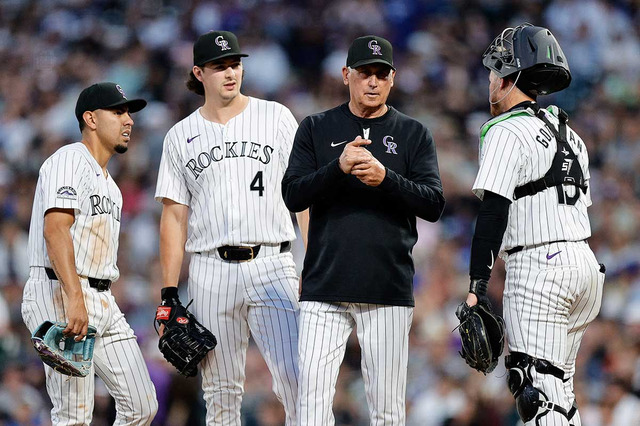 【MLB】空振り三振、試合終了のはずが……ノースイング判定からドジャースに大逆転負け　怒り心頭のロッキーズ外野手、審判と“一触即発” 画像
