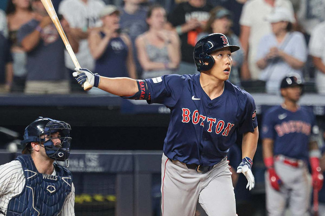 【MLB】“あと1球”で敗戦……吉田正尚が宿敵ヤンキース戦で起死回生の同点2ラン　「ヨシダがやったぞ」現地実況も大興奮 画像