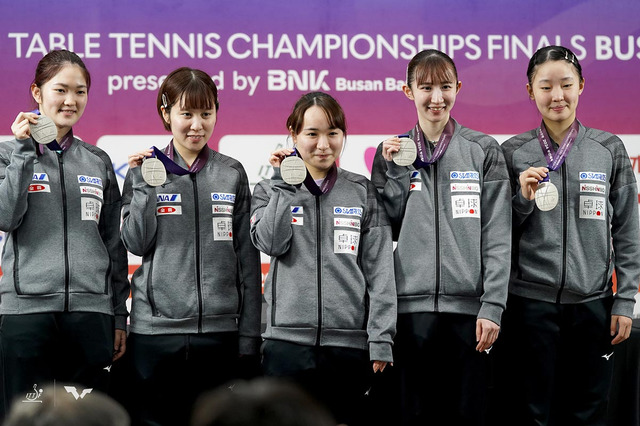 早田ひな、平野美宇が圧巻の中国勢撃破　15歳張本美和との最強トリオでパリ五輪でのリベンジ期待【世界卓球】 画像