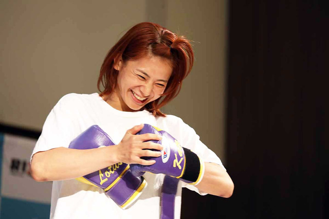 【超RIZIN.3】「下馬評を覆したい」ケイト・ロータス、“好戦的な回答”と笑顔のギャップに拍手＆歓声「フィニッシュを狙います」 画像