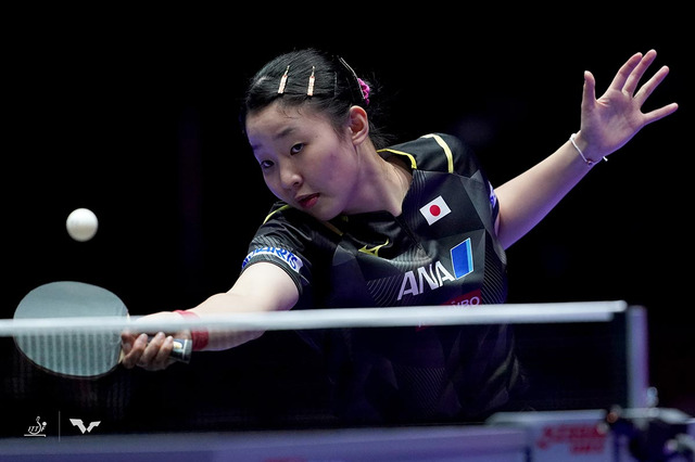 張本美和、世界2位の王曼昱に敗れるも2ゲーム奪取の大奮闘　15歳が快進撃で銅メダル獲得【ITTFワールドカップ2024】 画像