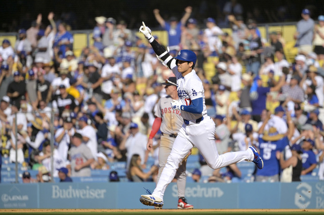 【MLB】大谷翔平、特大の144メートル弾にカーショー感服「あんなのを見たのは初めて」 4年連続30号に現地記者も大興奮 画像
