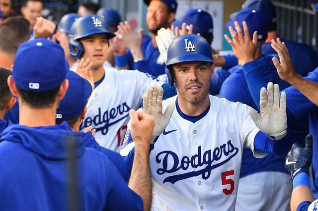 【MLB】戦列復帰のフリーマンにハーパーらも拍手　闘病の三男は無事退院「1時間しか眠れず、試合に出た日も」 画像