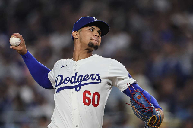 【MLB】弱冠22歳のルーキー剛腕がドジャース世界一への救世主に? 167キロ超え“最終兵器”ロースター入りの行方に注目 画像