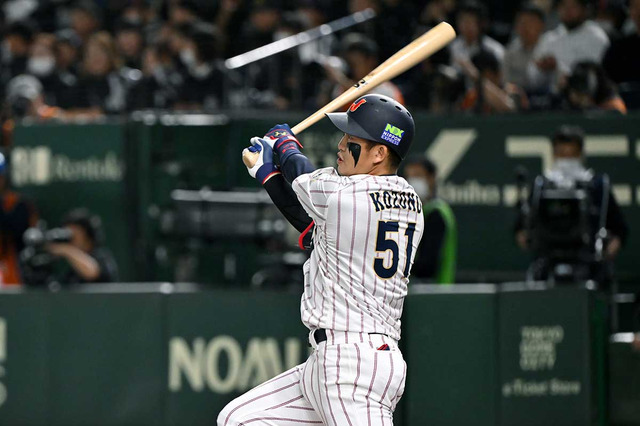 【プレミア12】侍ジャパン、小園海斗が“流れ”を呼び込み初回3得点　勝てば決勝進出に王手、7連勝なるか 画像