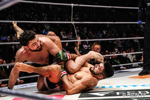【RIZIN】王者ホベルト・サトシ・ソウザ、ケラモフの怪力を“技術”でねじ伏せ三角絞め一本勝ち　RIZIN最長の4度目防衛に成功 画像