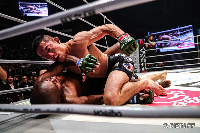 【RIZIN】堀口恭司、UFC王座挑戦へ「前進」　挑戦者ズールーの“危うい”パンチ被弾も大晦日3年連続勝利 画像