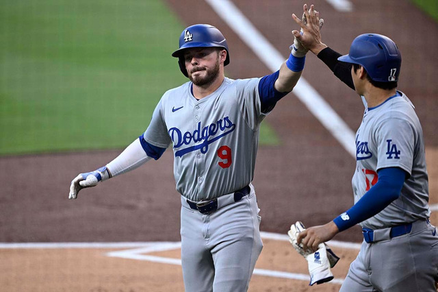 【MLB】ドジャースに別れを告げるラックス、MVPトリオとの日々を振り返る　「フリーマンにとって僕は迷惑な存在だった」と明かす 画像