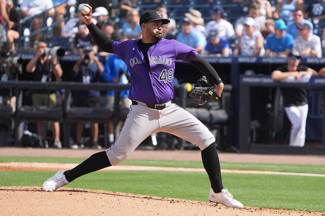 打たれても打たれても…開幕直後のMLBで珍事　強運すぎたロ軍右腕、好守備に支えられ103年ぶり珍記録 画像