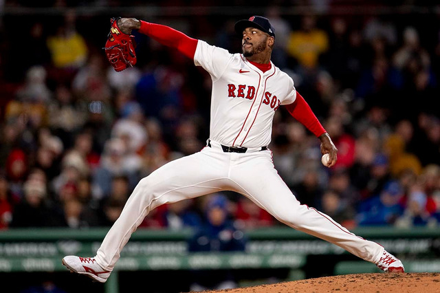 【MLB】37歳で衰えぬ剛腕、世界最速男チャップマンが「164キロ」計測 実況席が困惑「あの速さは打てないだろ……」 画像