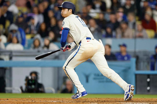 【MLB】「オオタニが3度目の長打を放つ」大谷翔平、左中間への適時二塁打で4度目猛打賞 6つ目の盗塁成功で足でも魅了 画像