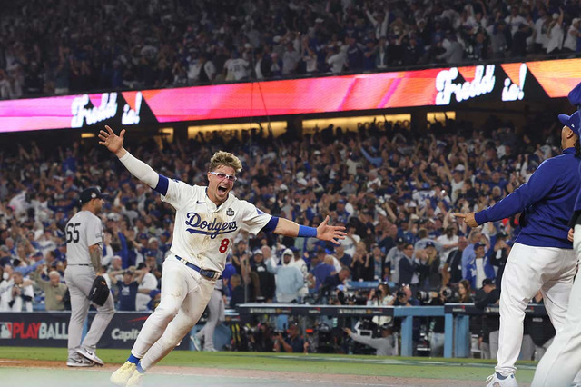 【MLB】「明日の試合でつけるよ」“お祭り男”キケ・ヘルナンデス、5号3ランの“舞台裏”が話題　幼いファンとの約束守る姿に称賛の声「ヒーローすぎる」 画像