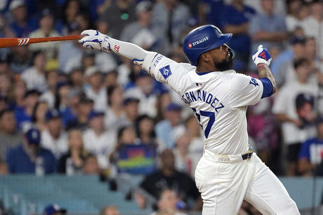 【MLB】絶好調テオスカー、4安打固め打ちで「30打点」一番乗り　大谷翔平の“先頭打者弾”から打線大爆発でドジャース圧勝 画像