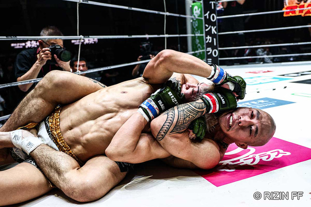 【RIZIN】冨澤大智、“衝撃”の2R一本負けで茫然自失……山本アーセンからはエール「這いあがろうぜ」 画像