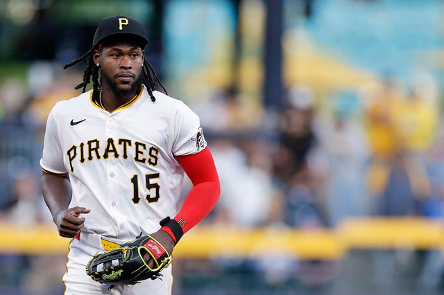 【MLB】“強肩王”クルーズ、中堅からの「160キロ補殺」に実況大興奮　公式絶賛のスーパースロー「ミサイルを撃ち込んだ」 画像