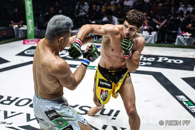 【RIZIN】平本蓮も称賛「驚異的に感じる武器はある」　ビクター・コレスニック、修斗世界王者を“左ボディ”一撃で沈めて9連勝 画像