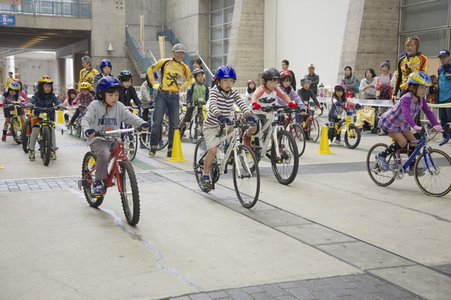 「弱虫ペダル」トークショーも開催　サイクルモードインターナショナル2014 画像