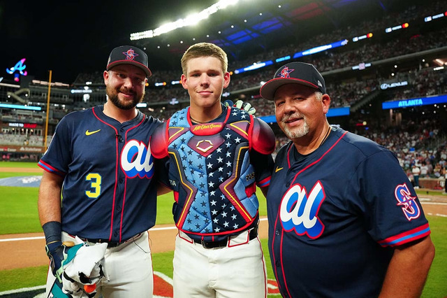 【MLB】オールスターHRダービー、本塁打王ローリーが初出場で捕手史上初の栄冠　親子で掴んだ快挙 画像